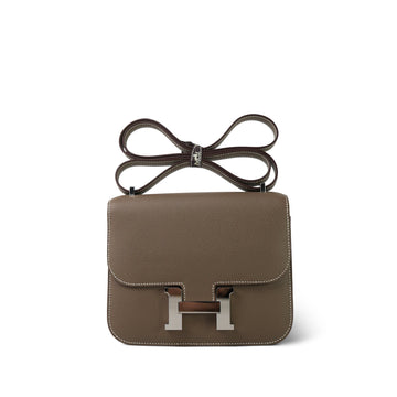 Constance 18 Etoupe leather Palladium Plated W Stamp