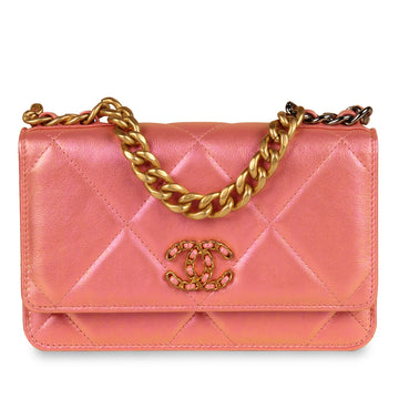 Chanel 19 WOC - Iridescent