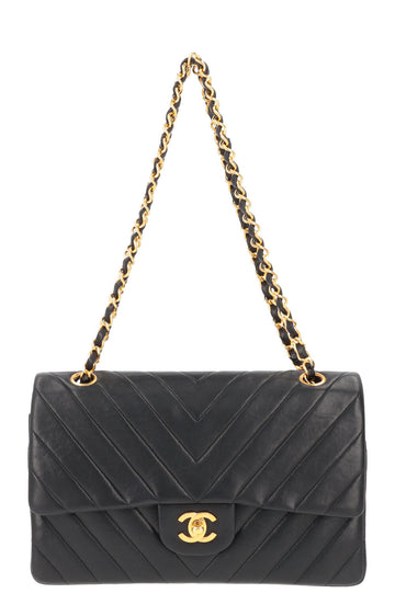 CHANEL Vintage Medium Double Flap Bag Chevron Black