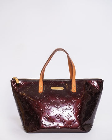 Louis Vuitton Bellevue MM bag, in  leather In Maroon