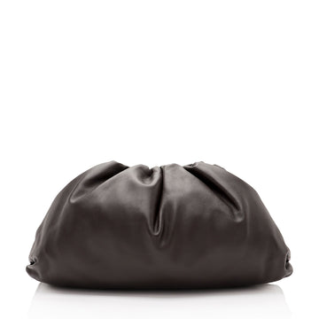 Luxury Bottega Veneta Calfskin The Pouch Clutch (SHF-3lPp9s)