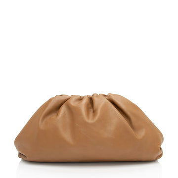 Luxury Bottega Veneta Calfskin The Pouch Clutch (SHF-MhxRoc)
