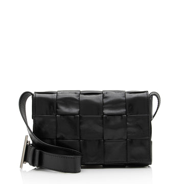 Luxury Bottega Veneta Distressed Calfskin Cassette Small Crossbody Bag (SHF-Mj13CL)