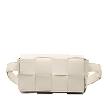 Luxury Bottega Veneta Intrecciato Cassette Belt Bag (SHG-EFSseN)