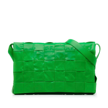 Luxury Bottega Veneta Maxi Calfskin Intrecciato Cassette Crossbody (SHG-6jhLb8)