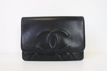 CHANEL CC LAMBSKIN CLUTCH BAG