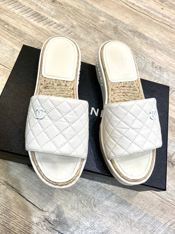 CHANEL CC LAMBSKIN LEATHER ESPADRILLE MULES