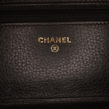 Top Quality Chanel Studded Leather Wallet on Chain (SHG-qg3FG9)
