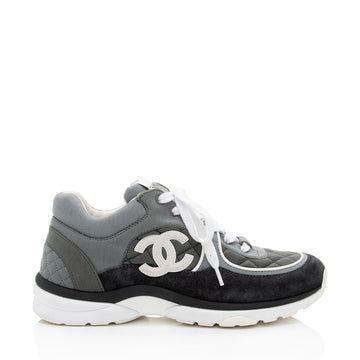 Top Quality Chanel Quilted Suede CC Sneakers - Size 10 / 40 (SHF-nHAf1t)