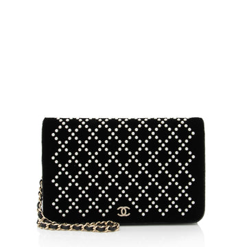 Top Quality Chanel Velvet Pearl Embellished Wallet on Chain (SHF-aGIZaD)