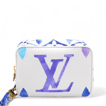 Monogram Giant By The Pool 2.0 Wapity Case Blue