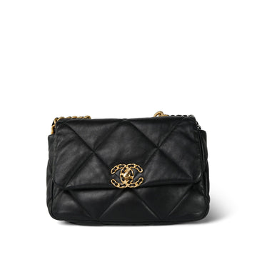 23P Black leather Quilted Small 19 Flap Mixed Hardware