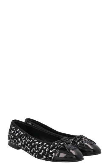 CHANEL Classic Ballet Flats Tweed Black White