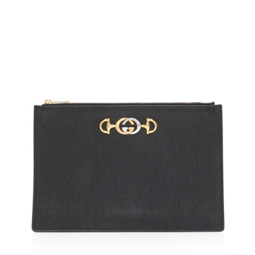 Gucci Grained Leather Zumi Pouch (SHF-AvV2u4)