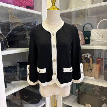 Chanel 25C Cardigan With CC Logo Buttons in Black / White Cashmere Sz 38
