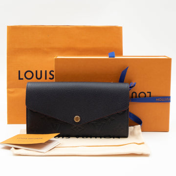 Sarah Wallet Monogram Empreinte Marine Rouge