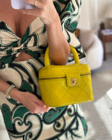 *high quality 90'S * Chanel Yellow  Top Handle Vanity Bag in Leather Leather with 24k Gold Hardware