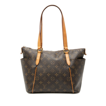 Totally Handbag Monogram Canvas PM