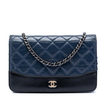 Gabrielle Wallet on Chain Quilted Aged Leather