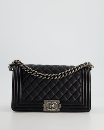 Chanel Black Medium Boy Bag In Leather Leather with Ruthenium Hardware