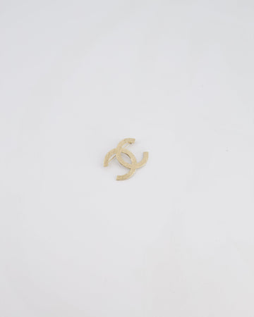 Chanel 16B Champagne Gold CC Textured Brooch