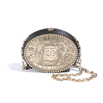 Paris-Dallas Metiers DArt Belt Buckle Minaudière Clutch Bag