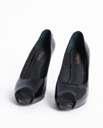 Louis vuitton black peep toe heels
