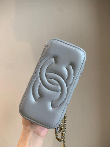 Top Quality Chanel Pearl Crush Vanity Case with Chain Quilted Leather Small