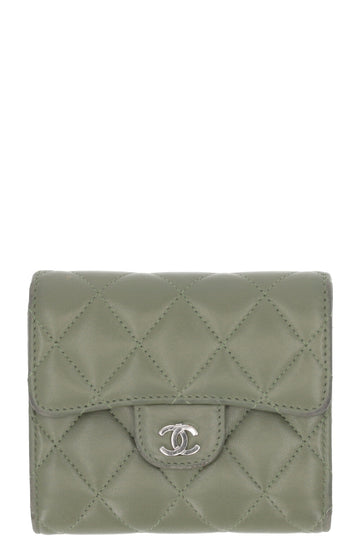 CHANEL Classic Wallet Leather Green