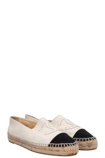 CHANEL CC Espadrilles White Black