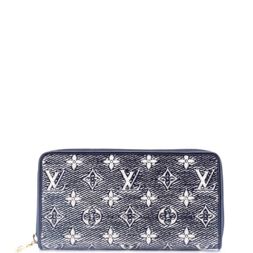 Zippy Wallet Monoglam Jacquard Canvas