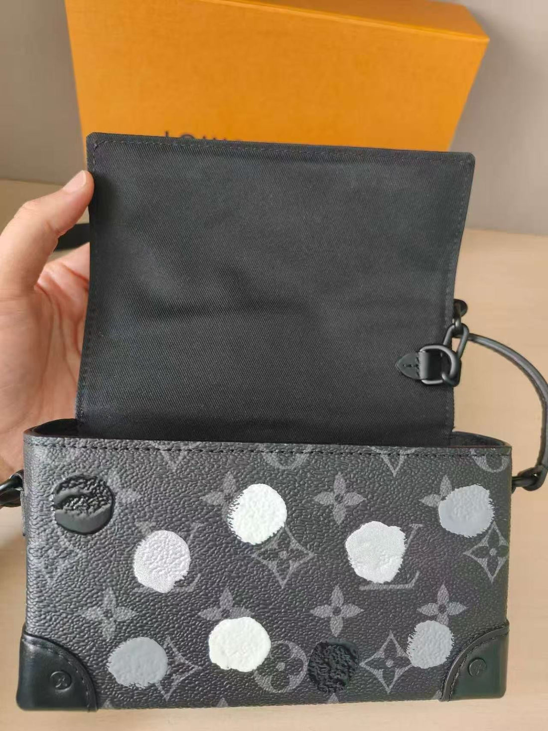 LOUIS VUITTON<br>x Yayoi Kusama Steamer
