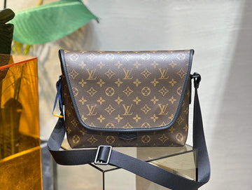 Fashion Lu-Vi bags - 3185