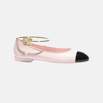 Ballet Flats in Light Pink and Black