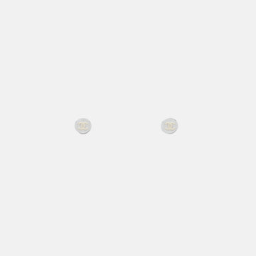 Stud Earrings in Silvery Metal