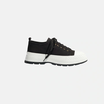 Trainers in Cotton