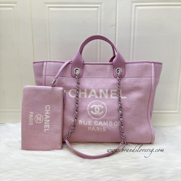 Chanel Medium / Large Deauville Tote in 22S Pink Fabric LGHW