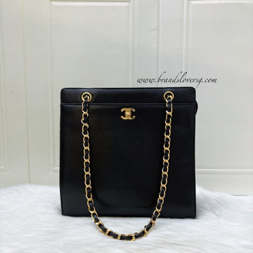 Chanel Vintage Tote Bag with CC Turnlock in Black Caviar and 24K Gold Plated HW