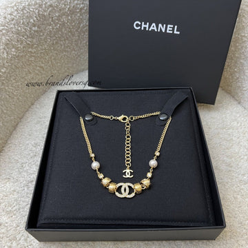 Chanel 24P CC Logo Necklace / Choker with Diamantes and Pearls and GHW (ABD012)