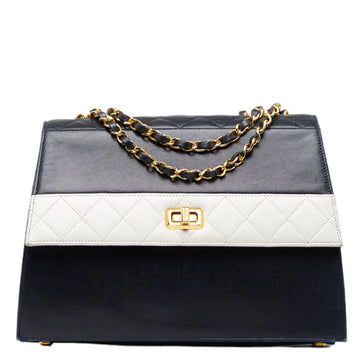 Top Quality Chanel Vintage Matrasse Chain Shoulder Bag Navy White Leather