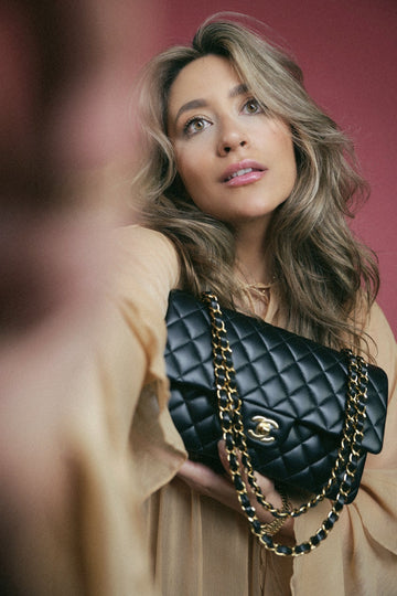 Black leather Quilted Classic Flap Medium Gold Hardware