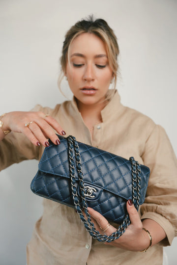 16B Navy leather Quilted Classic Flap Medium Ruthenium Hardware