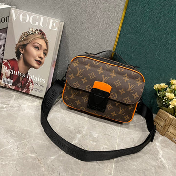 Elite Carryalls