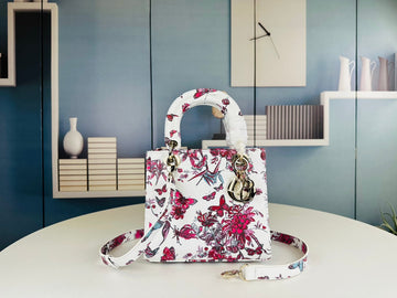 Elite Carryalls