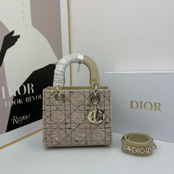 Elite Carryalls