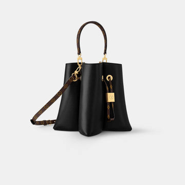 Bloom PM Black Handbag Cruise 2025