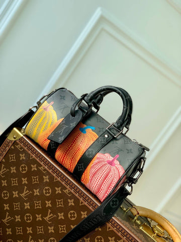 M46437 x YK Keepall 25 Monogram Eclipse Reverse black