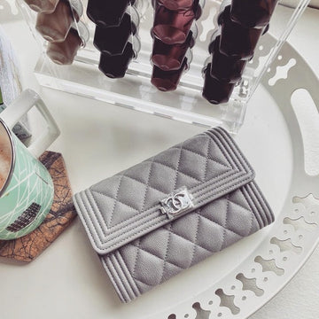CHANEL leather wallet