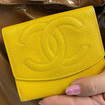 CHANEL yellow Leather wallet