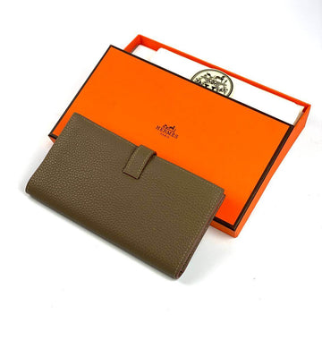 Hermès dark brown Bearn Compact Wallet, Leather Etoupe and Gold Hardware